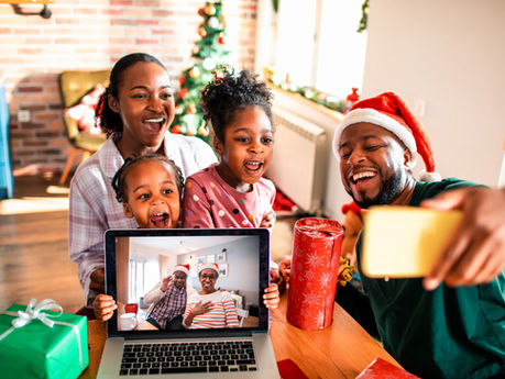 How to Involve Extended Family in the Surrogacy Process: A Guide to Creating a Supportive and Inclusive Journey